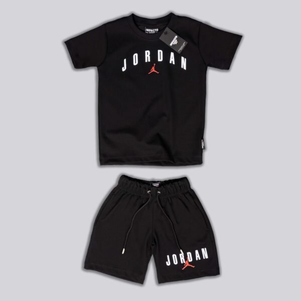 conjunto-jordan-camiseta-pantaloneta-negro-nino-kids Conjunto para niño en tela Qatar color negro con camiseta y pantaloneta